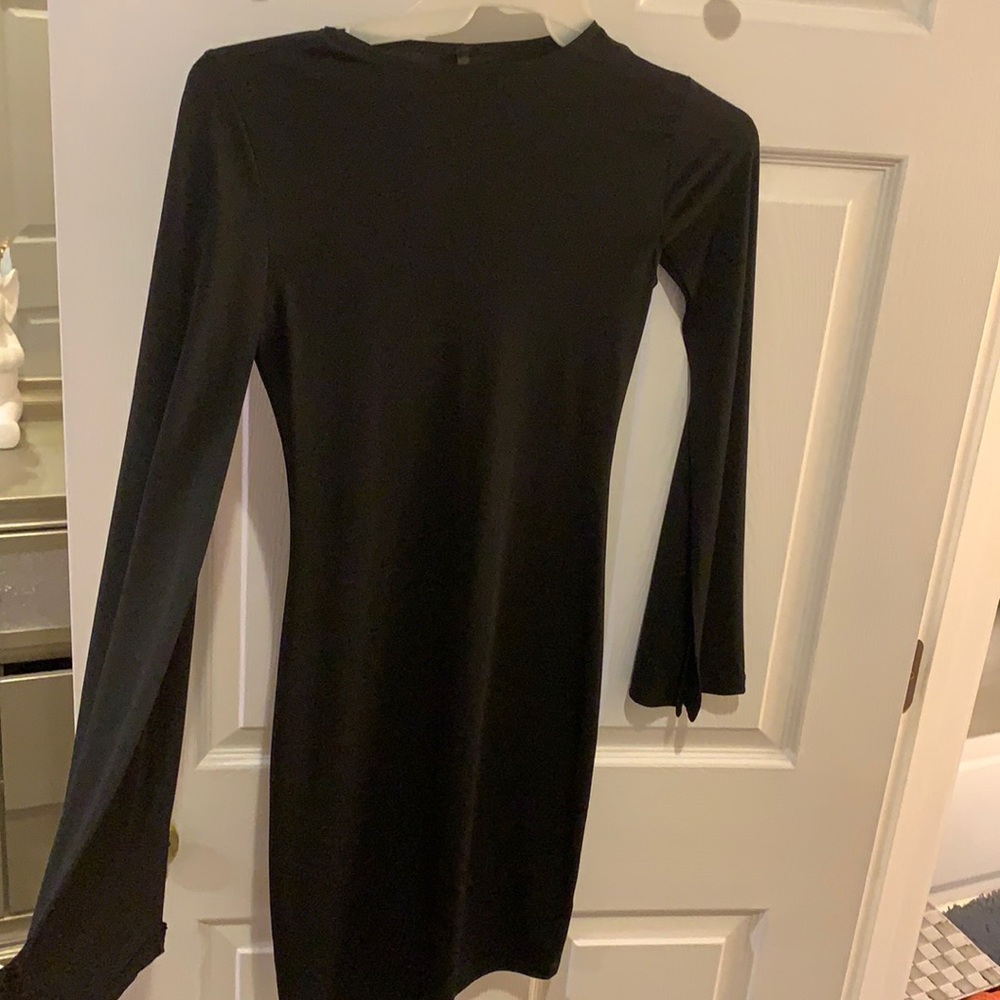 Dress - Picture 1 of 2